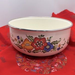 Adorable Vintage Floral Enamel Bowl
